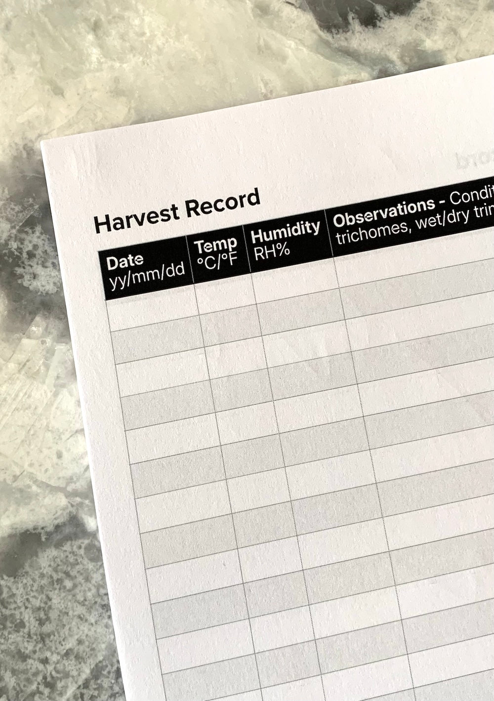 A complete logbook to organize, track, and refine every stage of your cannabis grow in one professional companion.