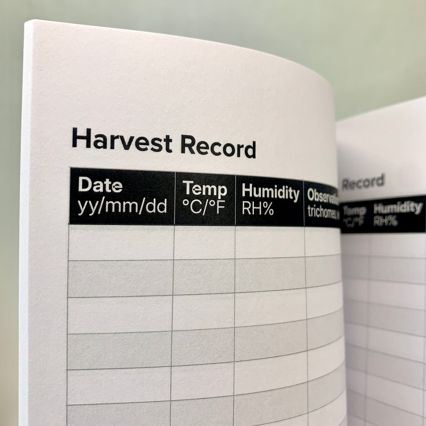 Track harvest timing, trimming notes, and yield data to capture the full results of your grow.